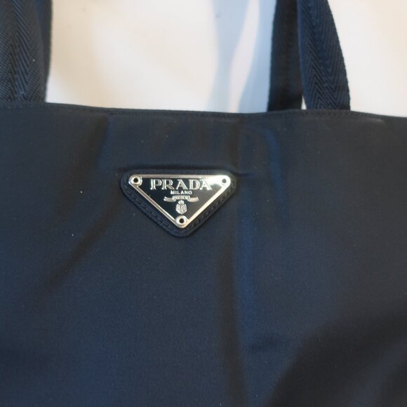 Authentic Women Prada Tessuto Tec B9710 (22) Dark Navy Blue Nylon Tote Handbag - Picture 3 of 16